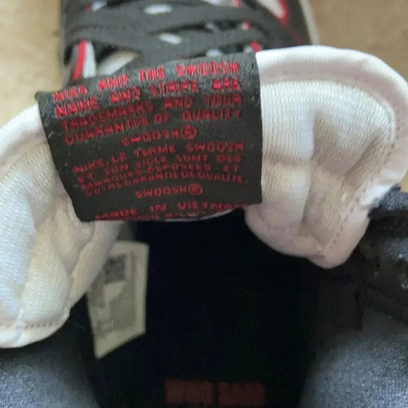 NIKE Air Jordan Retro High OG Sneakers - Picture 7 of 8